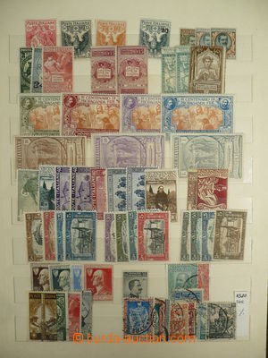 111661 - 1920-40 ITALY sestava známek na 2 výmětových listech, n