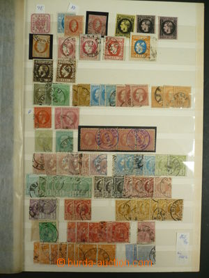 111663 - 1862-1935 RUMANIA partie známek na výmětových listech,