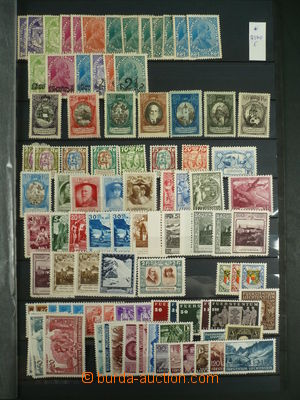111665 - 1912-30 LIECHTENSTEIN sestava známek na volných albových