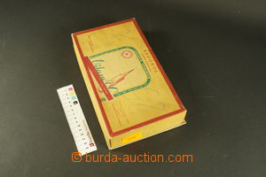129404 - 1930-70 VINNÉ ETIKETY sestava vinných a pivních etiket,