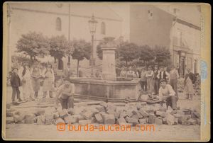 134586 - 1900? MLADÁ BOLESLAV reparation square, fountain and peopl