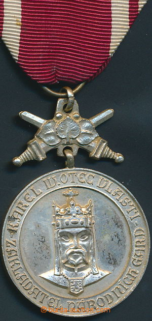 153528 - 1945-1948 Řád Karla IV., medaile Za věrnost a branné zá