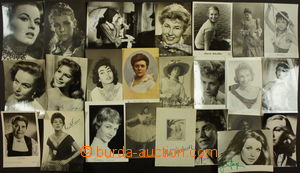 172051 - 1915-70 HEREČKY/ EUROPE selection of 24 portrait photo pos