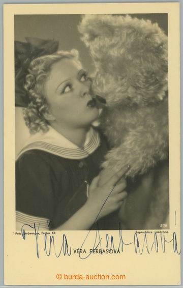 241147 - cca 1935 FERBASOVÁ Věra (1913–1976), one of nejslavněj
