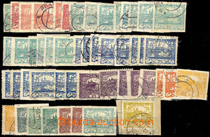 32900 - 1918 CZECHOSLOVAKIA 1918-39 selection 50 pcs of stamps Hrad