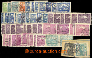 32902 - 1918 CZECHOSLOVAKIA 1918-39 selection 55 pcs of stamps Hrad