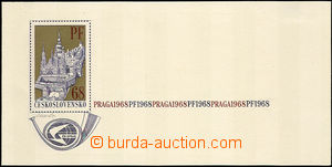 34370 - 1967 PF 1968 director communications, with signature of au