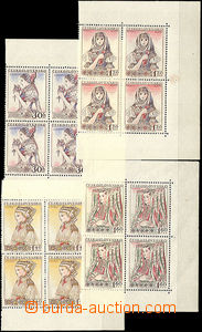 34561 - 1956 Pof.913-6 Costumes II., right marginal block-of-4 with