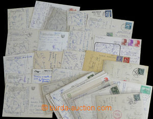 35463 - 1939-88 AUTOGRAPHS / SPORTSMEN / FOOTBALL selection of 37