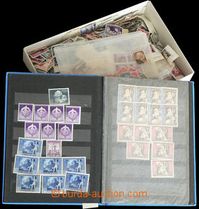 37573 - 1939-45 GERMANY sestava sypaných zn. + 1 malé album s či