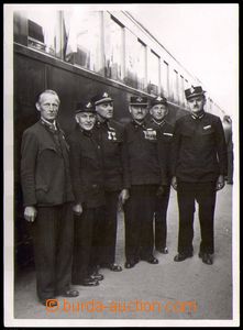 86485 - 1925? ŽELEZNICE  společné foto mužů v uniformě, formá