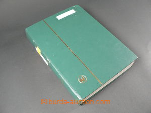 90114 - 1860-1990 ITALY, TRIESTE, SAN MARINO, VATICAN CITY, FIUME, S