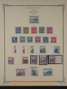 93498 - 1939-45 SLOVAKIA collection of stamps on free album sheets,