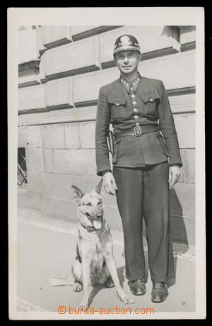 112447 - 1943 četník se psem; neprošlá, dobrý stav