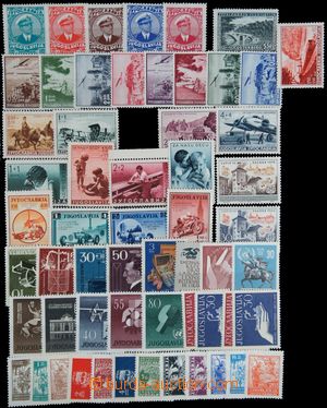 114980 - 1935-60 comp. of 15 complete issues + postage stmp., it cont