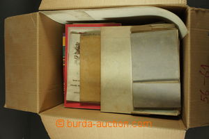135738 - 1900-80 [COLLECTIONS]  selection of wall maps, tourist and a