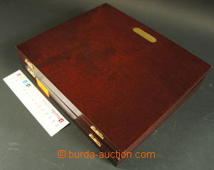 149386 - 1992-96 [SBÍRKY] sestava 18ks pozlacených medailí k Olymp