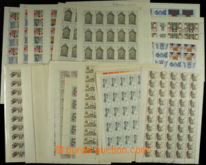 149797 - 1957-1990 Pof.941, 1937, 2642, selection of 37 complete shee