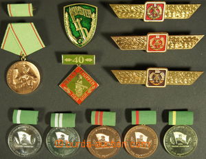153430 -  [SBÍRKY]  Jednotné klasifikační vojenské odznaky, tři