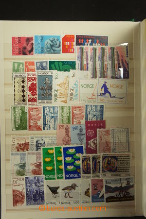 156785 - 1959-2004 [SBÍRKY]  MENŠÍ sbírka známek Norska, značn