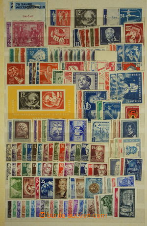 157239 - 1947-82 [COLLECTIONS]  mainly complete collection of stamps 
