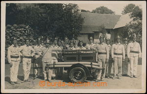 171832 - 1930 VČELÁKOV - místní hasiči u požární stříkačky