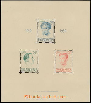 176553 - 1939 Mi.Bl.3, souvenir sheet 20 years of reign of Queen Char