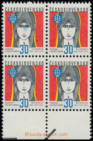 184983 - 1975 Pof.2126, Mezinárodní rok ženy 30h, 4-blok s dolním