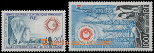 185121 - 1963 Mi.29-30, Mezinárodní rok IQSY 20Fr a letecká 100Fr;
