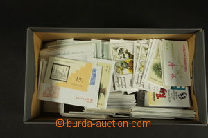 185609 - 1993 [COLLECTIONS]  more/larger accumulation booklets in box