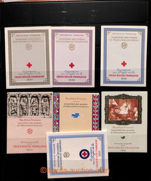 187439 - 1953, 1957-1989 [COLLECTIONS]  45 booklets RED CROSS, some 2