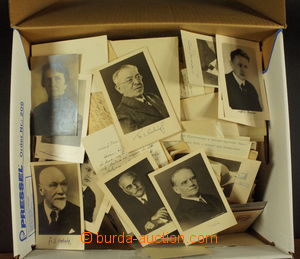 188584 - 1900-1980 [SBÍRKY]  SPISOVATELÉ  unikátní sbírka stovek