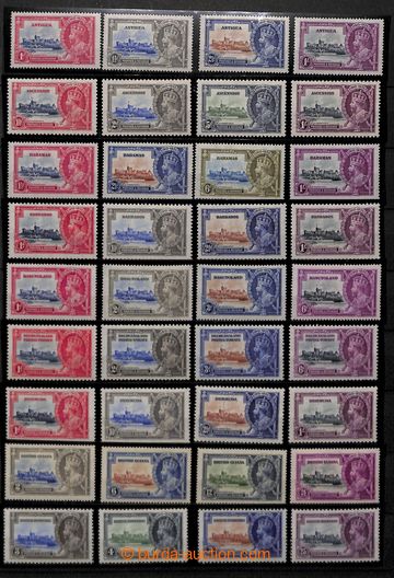 202531 - 1935 [COLLECTIONS]  OMNIBUS / Jubilee George V. 1935, comple