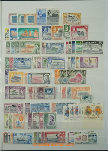 225926 - 1952-1960 SELECTION of / QE II. / selection of complete sets