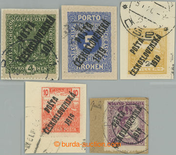 245136 -  SELECTION / 5 various stamps on small cut-squares: Coat of 