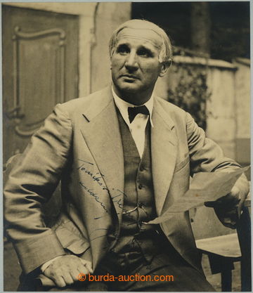 257198 - 1933 VOJTA Jaroslav (1888-1970), important Czech actor, auto