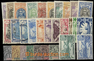 26136 - 1892 - 1923 OCEANIE  selection of 30  pcs stamp., c.v.. ca. 