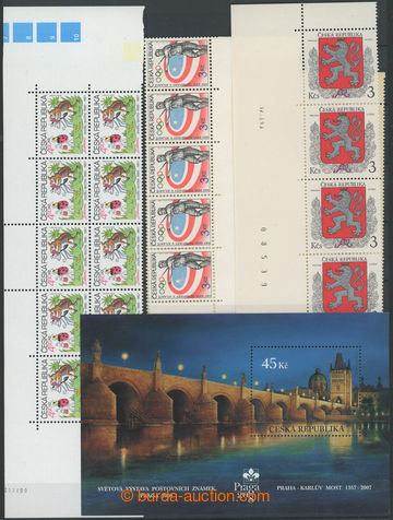 261430 - 1993-2007 PLATE FLAWS / comp. of stamps with c.v.. plate var