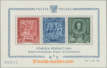 262723 - 1946 Mi.Bl.9, aršík Vzdělávací komise, rozměr 128x80mm