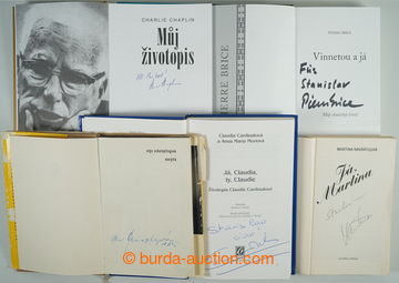 268855 -  [SBÍRKY]  HERCI A ZPĚVÁCI / sestava vlastnoručních pod