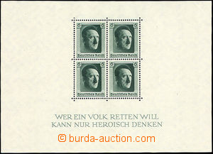 45782 - 1937 miniature sheet Mi.Blok 7 (646) A. Hitler, light fold c