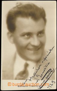 78376 - 1929 TRACHTA Edmond, český herec, podepsaná pohlednice s 